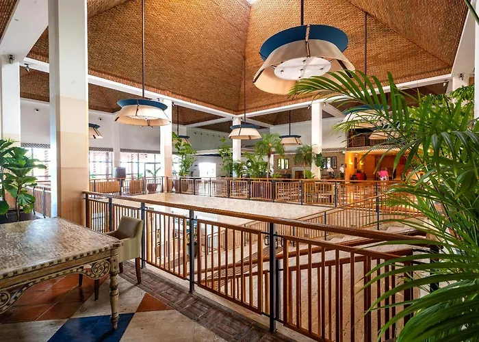 Hotel Grande Real Santa Eulalia &