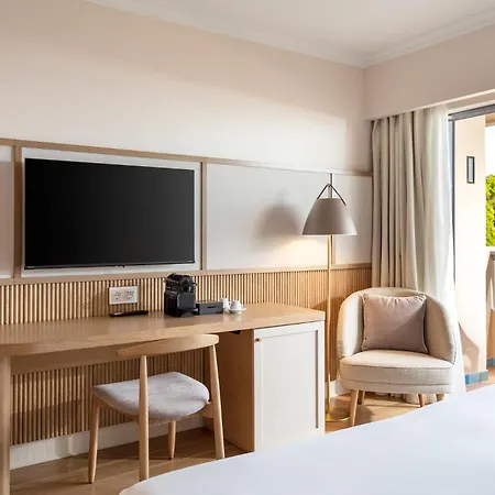 Отель Grande Real Santa Eulalia & 5*